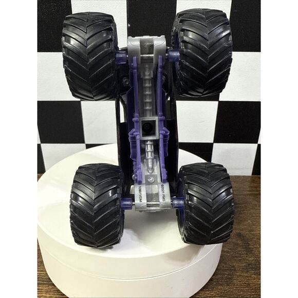 Hot Wheels Monster Jam Mohawk Warrior Great Clips Monster Truck 1:64 Diecast - Picture 9 of 9